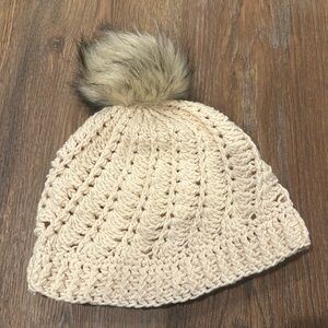 💛HANDMADE BEANIE💛